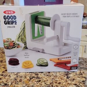 Oxo Good Grips Spiralizer in White and Green NIB